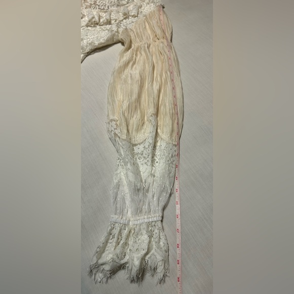 Anthropologie Blouse Top Wide Sleeve Ivory Lace Fabric - Picture 10 of 11